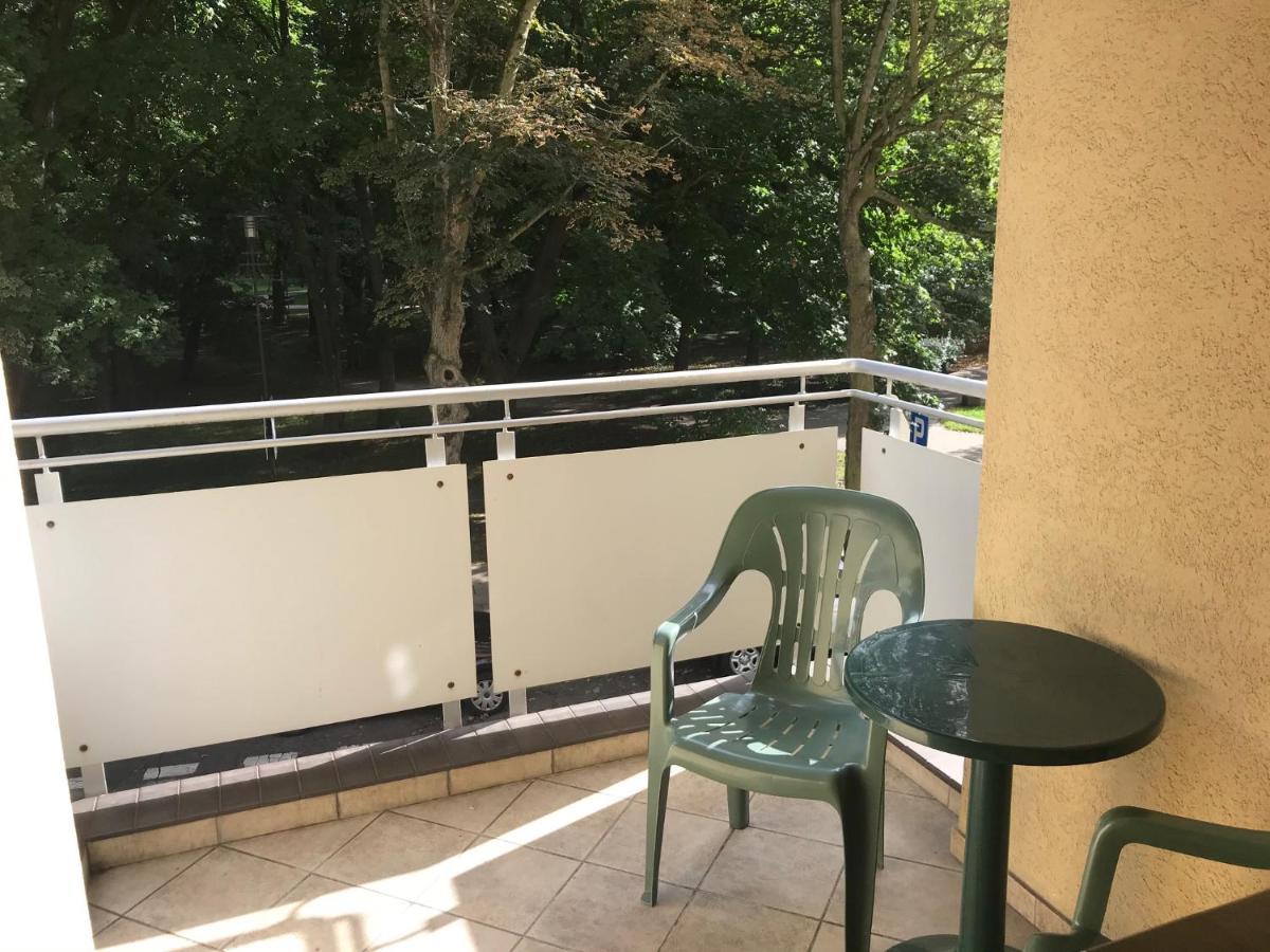 Apartament Bursztyn Apartment Колобжег Екстериор снимка