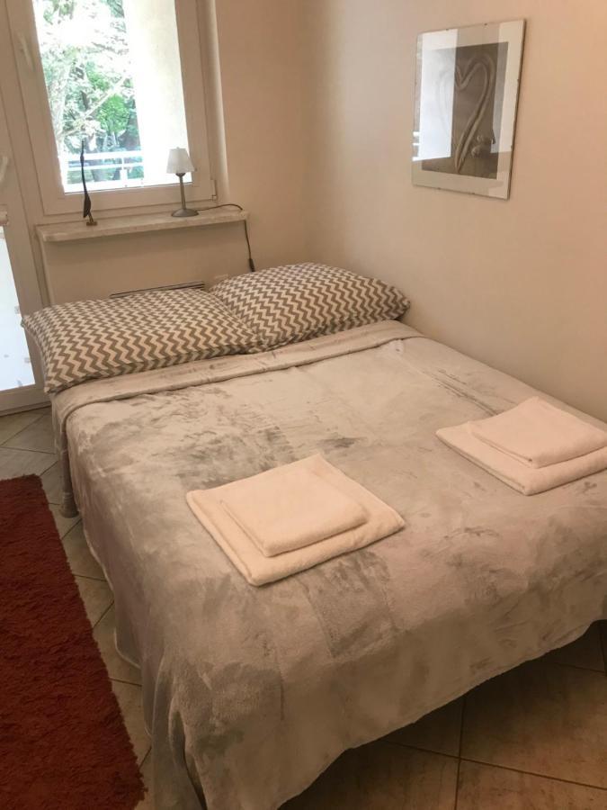 Apartament Bursztyn Apartment Колобжег Екстериор снимка